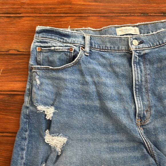Abercrombie & Fitch 4” Mom Hi Rise denim jean cutoff shorts sz 34 - Picture 2 of 6